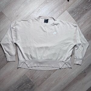 Nike Women’s Sweatshirt Size Large Cream Sportswear Club Fleece Boxy Crew Neck